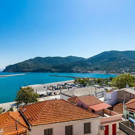 Regina Skopelos Town