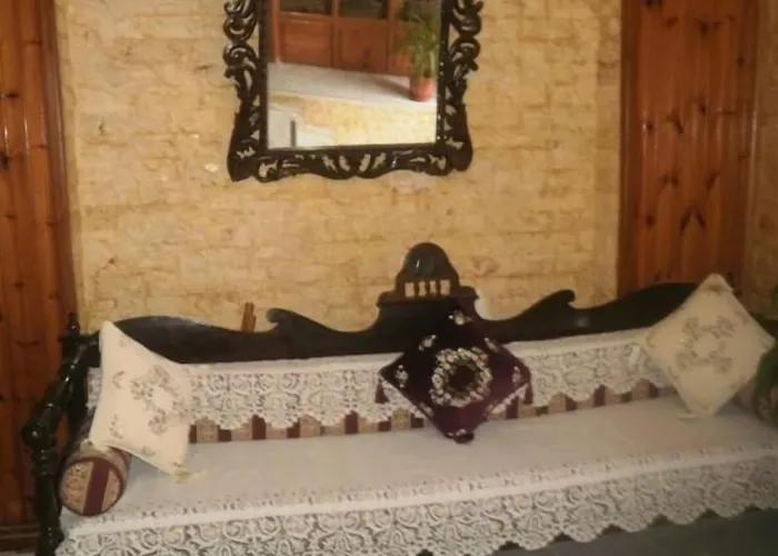 Regina 2* Skopelos Town